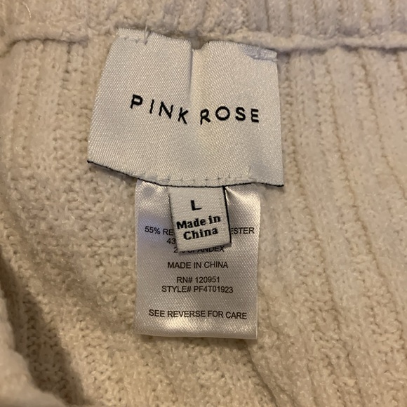Pink Rose Knitted Pants - Picture 3 of 3